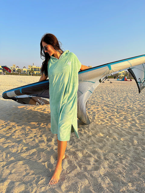 SurfVibes Premium Towel Poncho - Green Mint