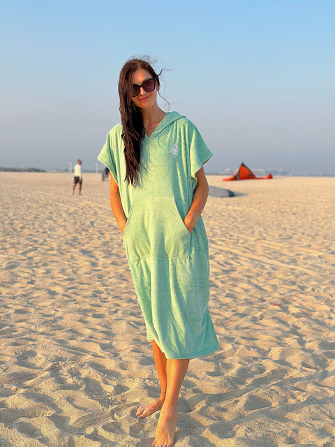 SurfVibes Premium Towel Poncho - Green Mint